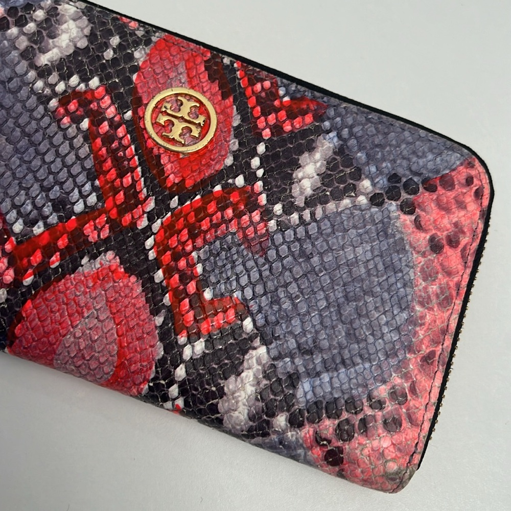 Tory Burch Python Print Leather Wallet 7.5” X 4” … - image 2